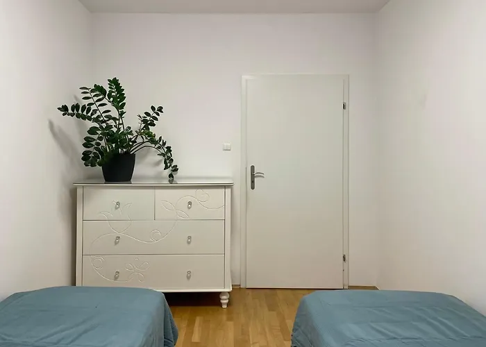 Apartament Przy Atrium Okolice Stacji Metra Rondo Onz