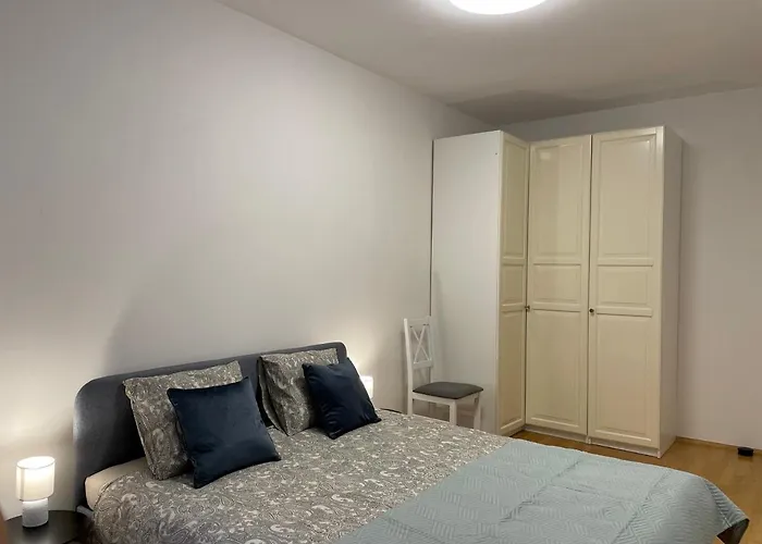 Apartament Przy Atrium Okolice Stacji Metra Rondo Onz