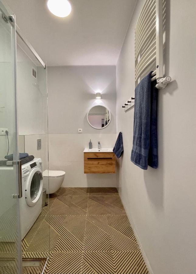 Apartment Przy Atrium Okolice Stacji Metra Rondo Onz Warschau